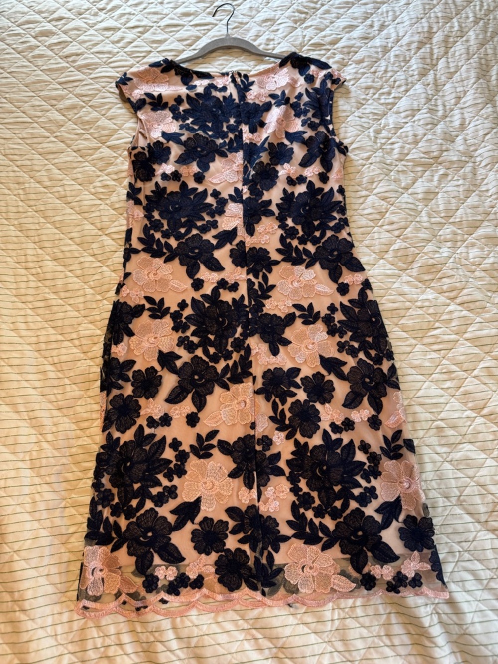 NWOT Roz & Ali Pink Midi Dress with Navy Floral Appliqué - Picture 2 of 7